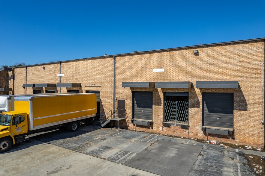 More Photos Of 2775 Bankers Industrial Dr, Atlanta Distribution For Lease