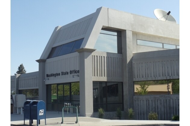 More Photos Of 500 N Morain St, Kennewick Office For Lease