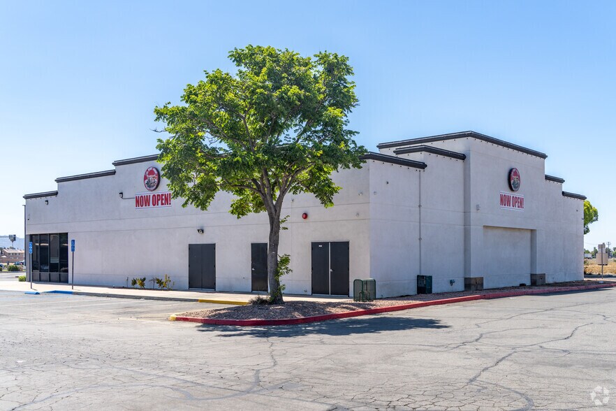 More Photos Of 2560 N Perris Blvd, Perris Freestanding For Lease