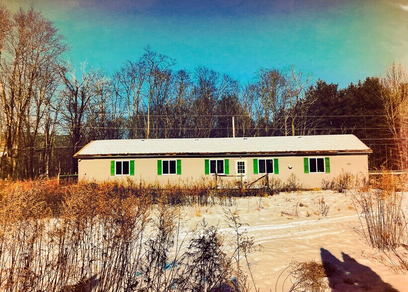 More Photos Of 8 Rt 32A, Saugerties Service Station For Sale