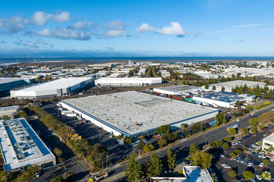 More Photos Of 25509 Industrial Blvd, Hayward Distribution For Lease