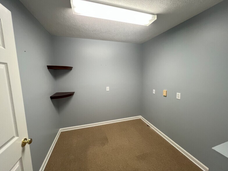 More Photos Of 556 Silver Bluff Rd, Aiken Office Residential For Sale