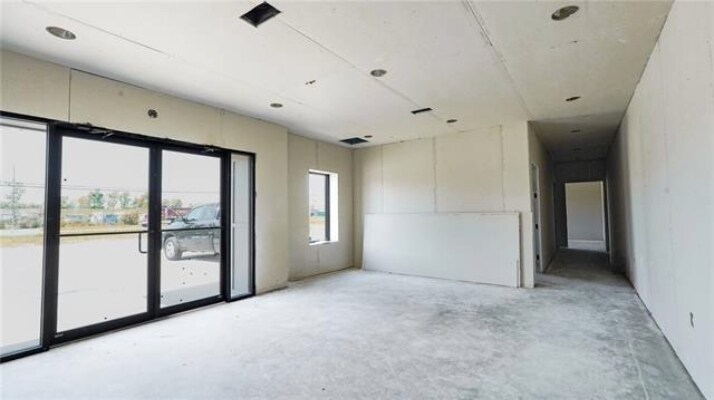 More Photos Of 834 Reverend Richard Wilson Dr, Kenner Industrial For Sale