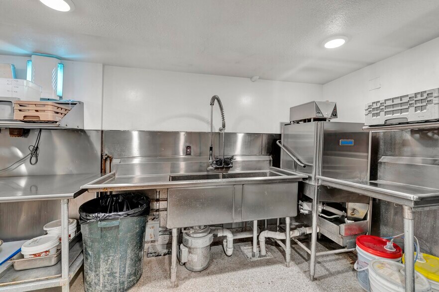 More Photos Of 121 W Main St, Trinidad General Retail For Sale