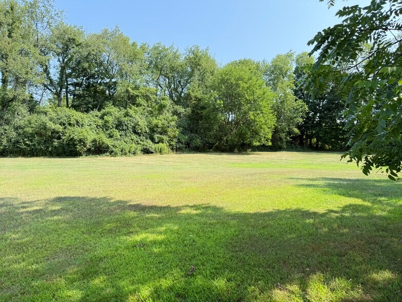 More Photos Of 7240-7286 Oswego Rd, Liverpool Restaurant For Sale