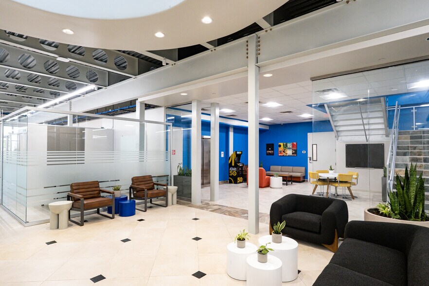 More Photos Of 12121 Westheimer Rd, Houston Office For Lease