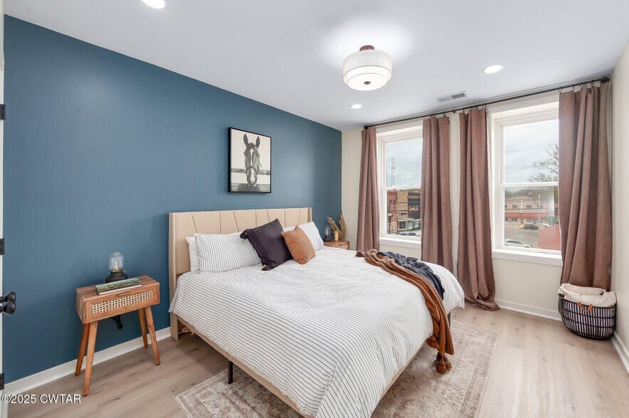 More Photos Of 56 Lee Ave, McKenzie Office Residential For Sale