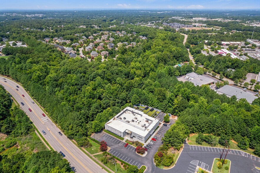 More Photos Of 1605 NW Maynard Rd, Cary Veterinarian Kennel For Sale