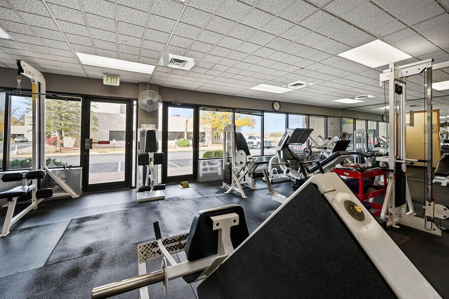 More Photos Of 2960 N Academy Blvd, Colorado Springs Office For Sale