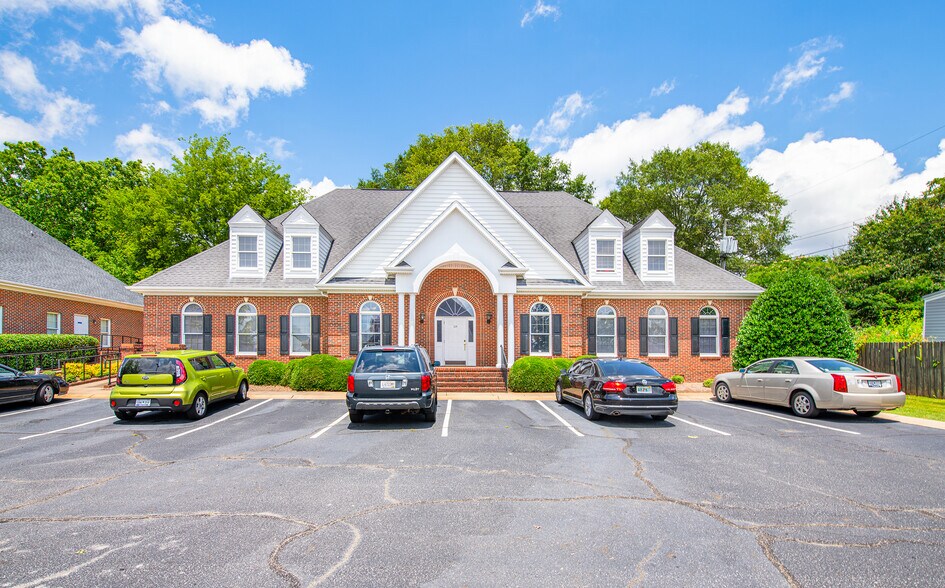 More Photos Of 104 Commons Blvd, Piedmont Office For Lease