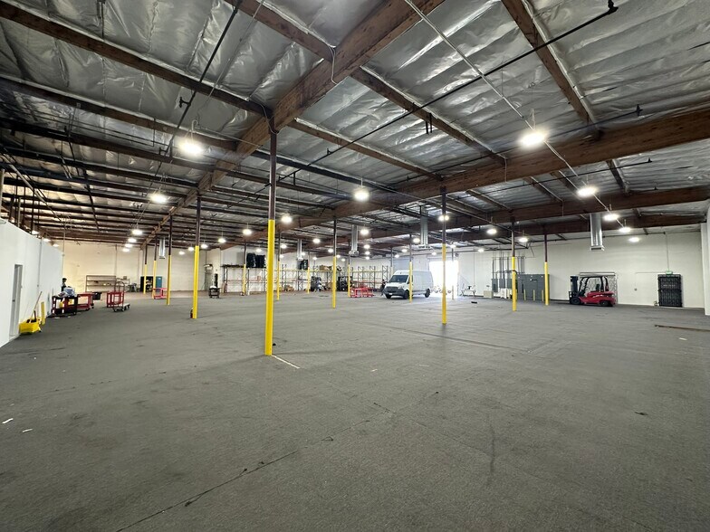 More Photos Of 8728 Utica Ave, Rancho Cucamonga Warehouse For Lease