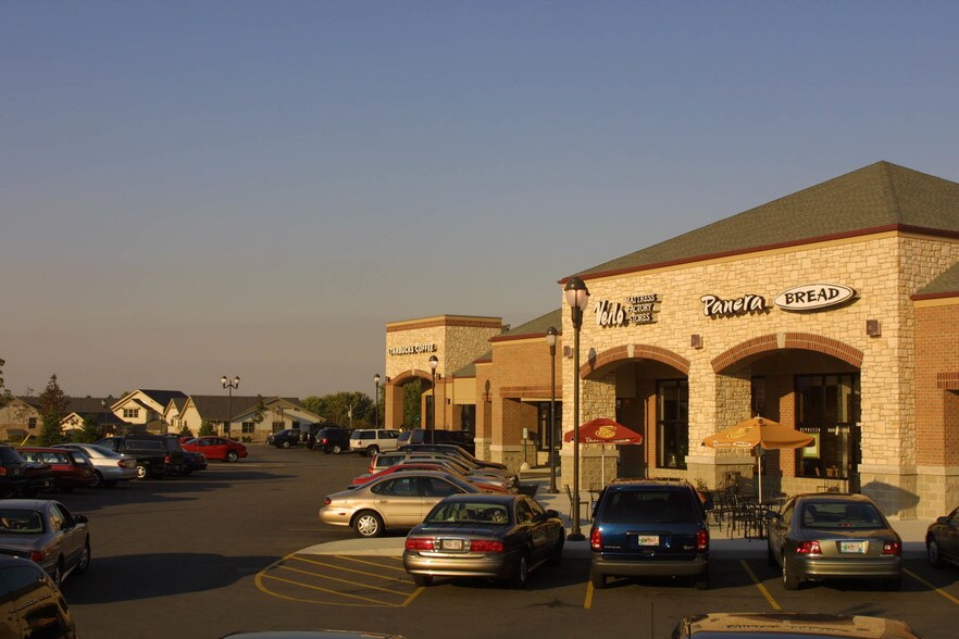 More Photos Of W176 N9328-W176 N9360 Rivercrest Dr, Menomonee Falls Unknown For Sale