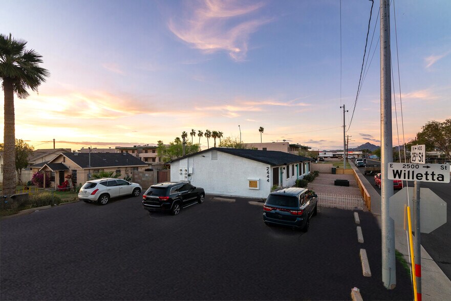 More Photos Of 2444 E Willetta St, Phoenix Multifamily For Sale