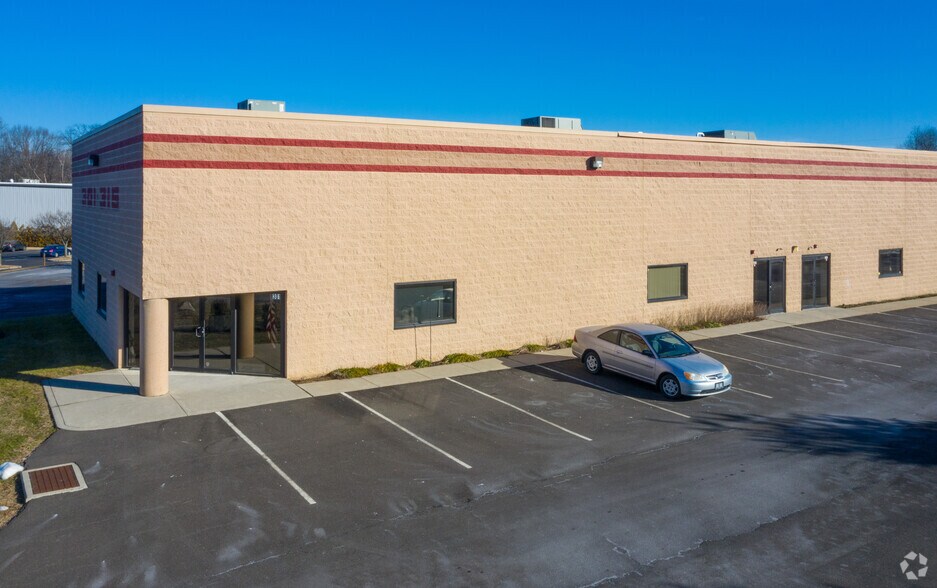 More Photos Of 301-315 Camars Dr, Warminster Light Manufacturing For Sale