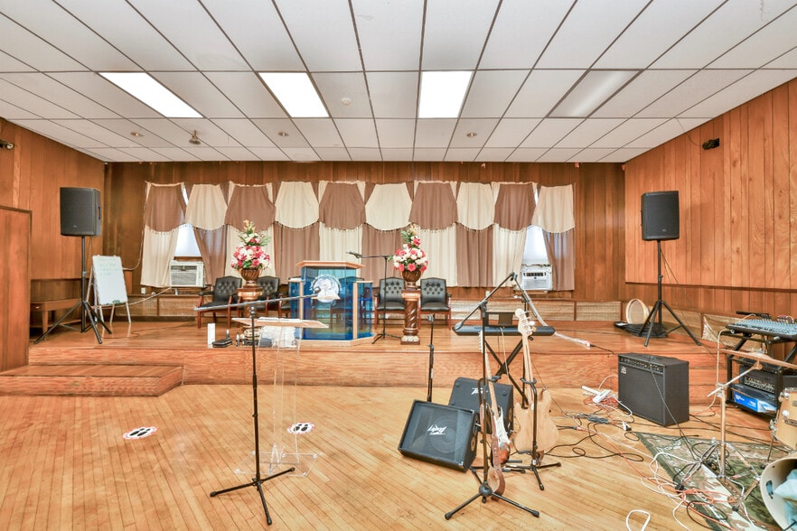 More Photos Of 35-37 Fairmount Ave, Boston Religious Facility For Sale