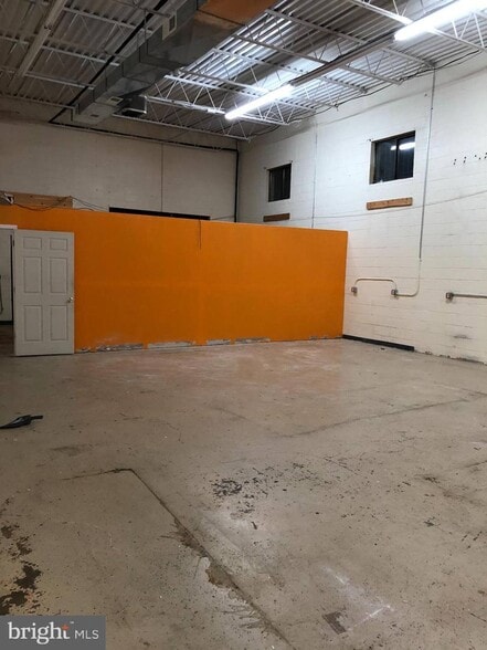 More Photos Of 7210-7242 Nathan Ct, Manassas General Retail For Sale