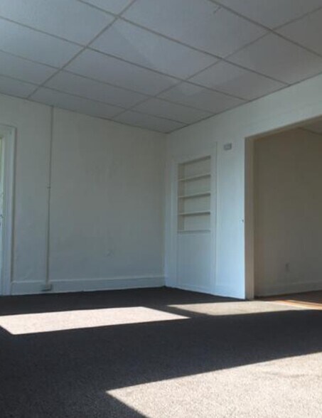 More Photos Of 533 Broadway, Watervliet Apartments For Sale