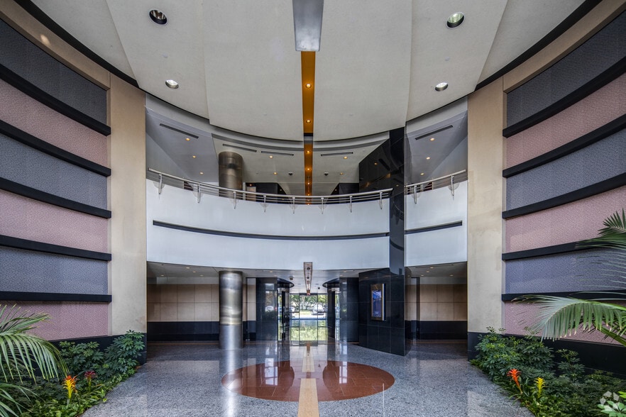 More Photos Of 300 International Pky, Heathrow Unknown For Lease