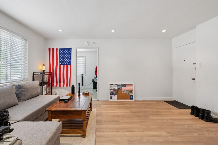 More Photos Of 1140 El Camino Real, Burlingame Apartments For Sale