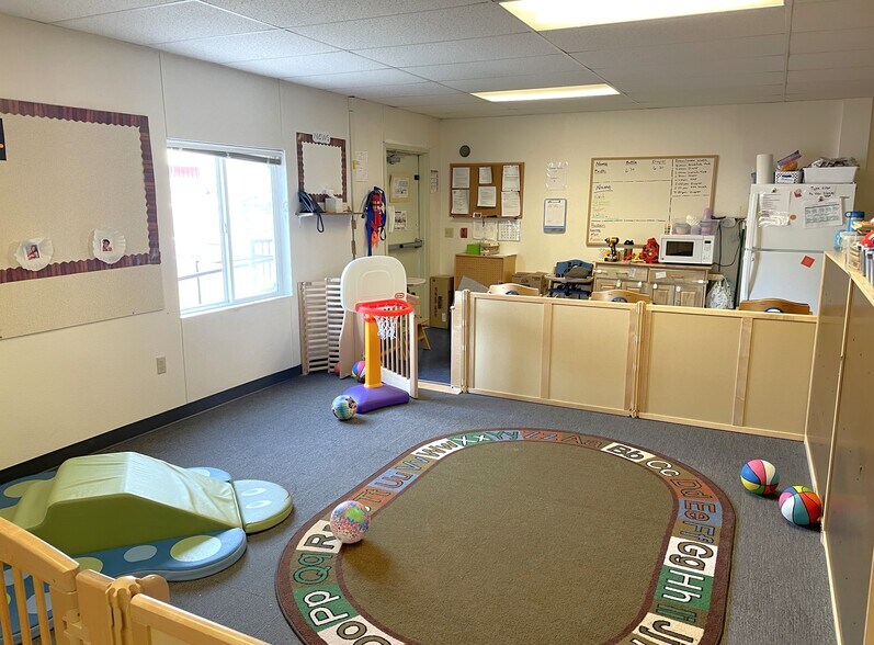 More Photos Of 1745 SW 24th St, Pendleton Healthcare For Sale