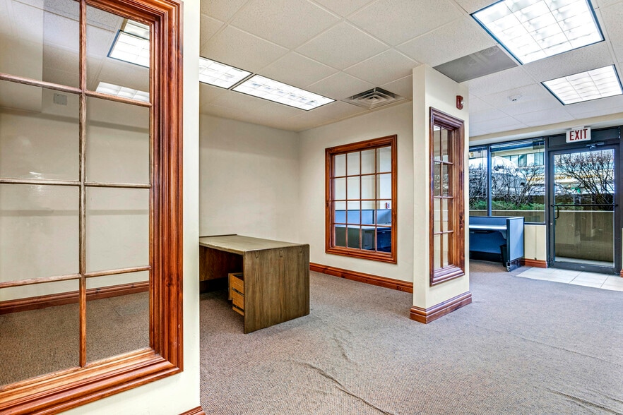 More Photos Of 30 Benchmark Rd, Avon Office For Sale