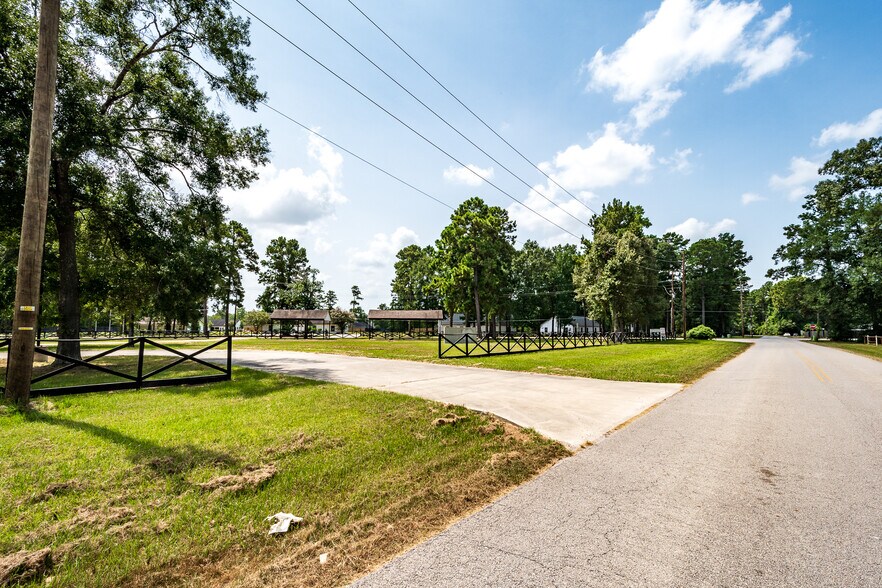 More Photos Of 16111 Porter Ln, Porter Flex For Sale