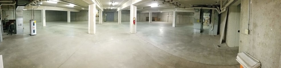 More Photos Of 1000 W Saint Joseph St, Lansing Medical For Lease