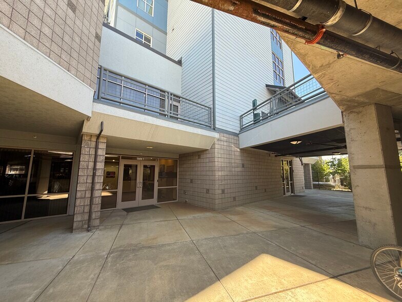 More Photos Of 1133 NW Wall St, Bend Apartments For Lease