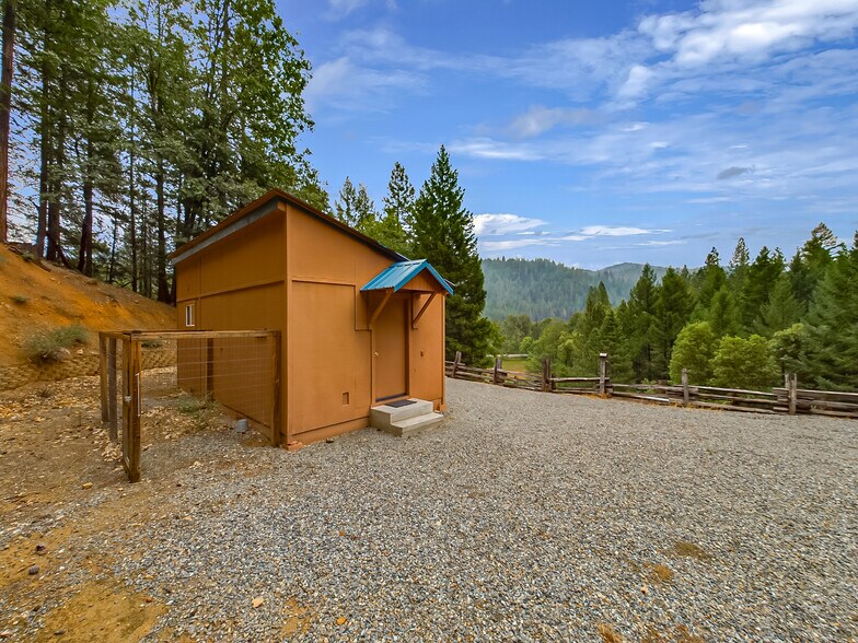 More Photos Of 10 Estabrook, Trinity Center Land For Sale