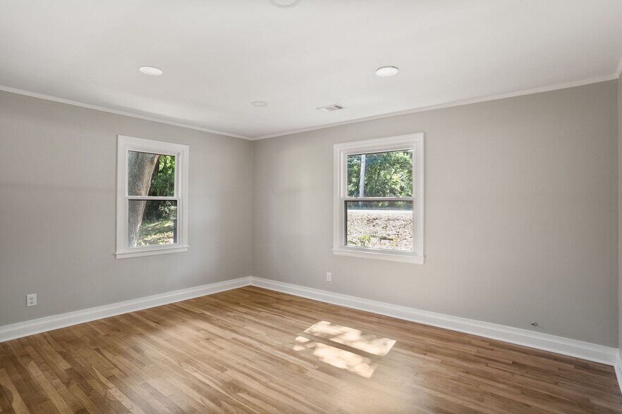 More Photos Of 67 Sams Point Rd, Beaufort General Retail For Sale
