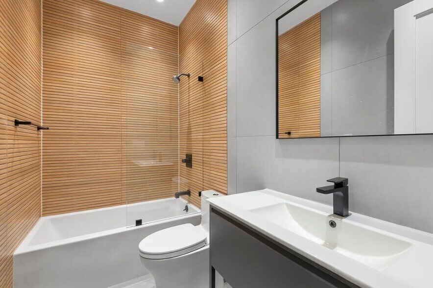 More Photos Of 15 Old Fulton St, Brooklyn Apartments For Sale