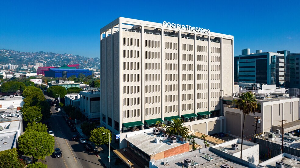 More Photos Of 116-120 N Robertson Blvd, West Hollywood Office For Lease