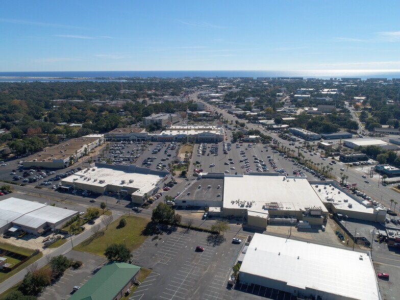 More Photos Of 99 Eglin Pky NE, Fort Walton Beach Unknown For Lease