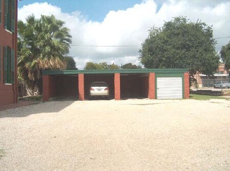 More Photos Of 635 S Presa St, San Antonio Storefront Retail Office For Sale