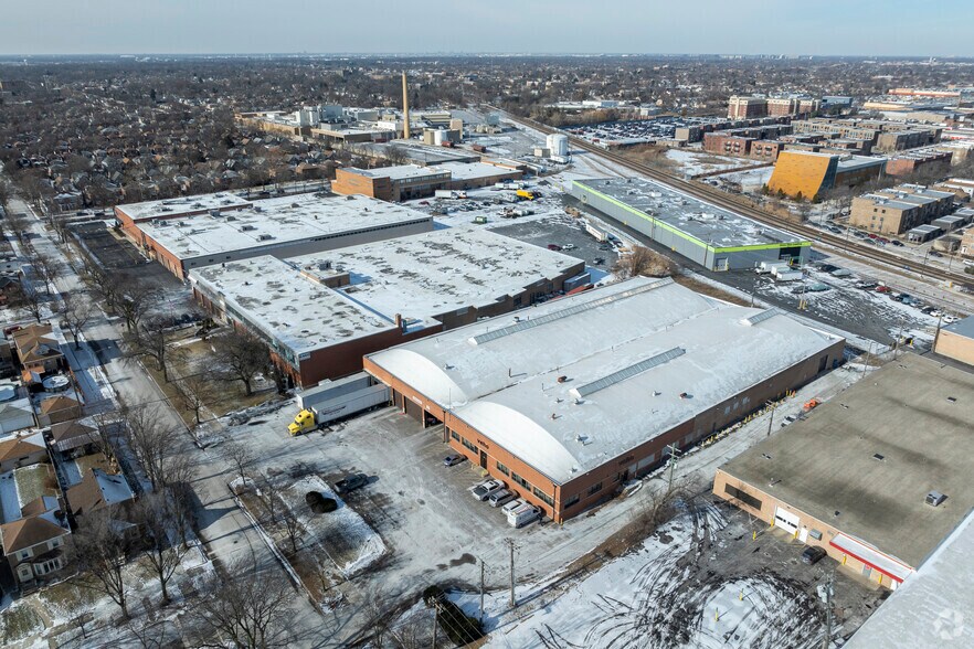 More Photos Of 6450 W Cortland St, Chicago Warehouse For Lease