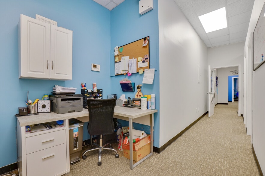 More Photos Of 3845 Richmond Ave, Staten Island Storefront Retail Office For Lease