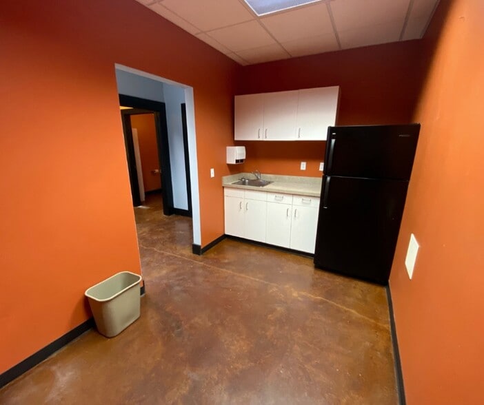 More Photos Of 12110 40th St SE, Calgary Warehouse For Sale