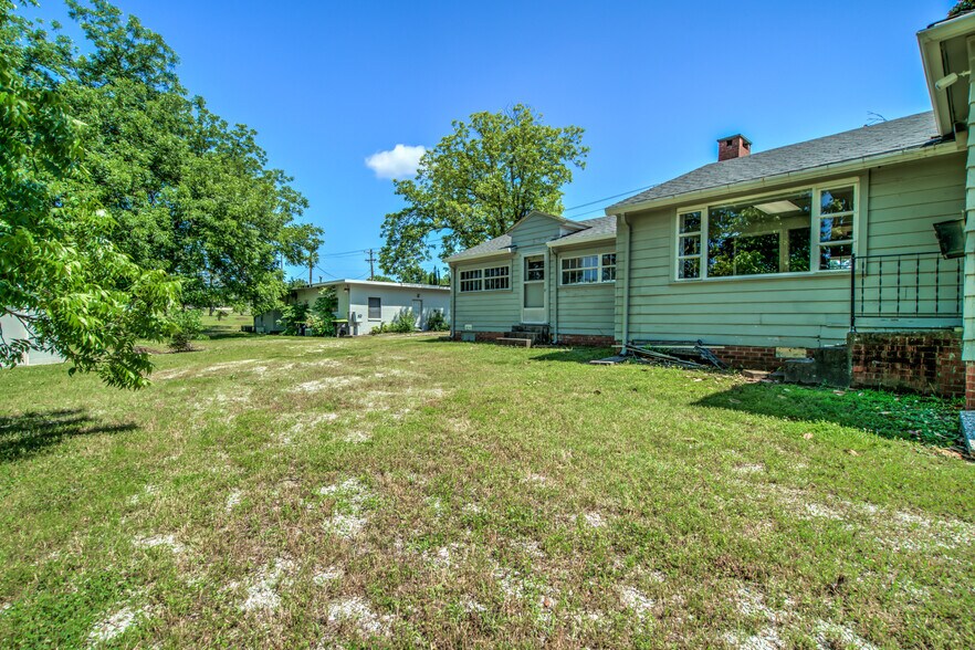 More Photos Of 2600 Arlington St, Ada Office Residential For Sale