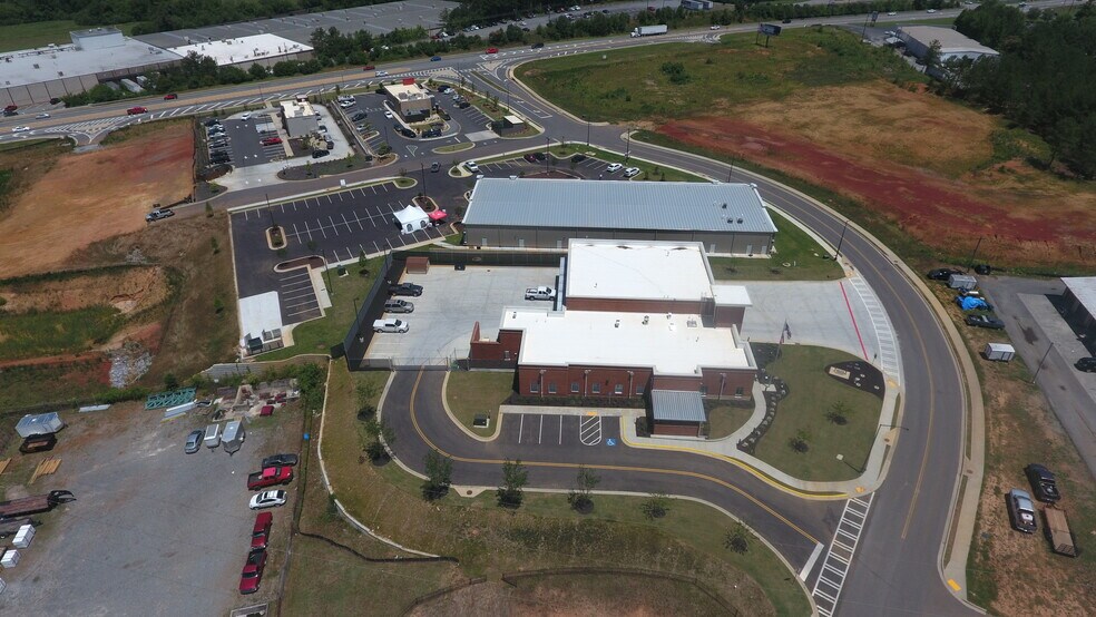 More Photos Of 11 Charley Harper Dr, Cartersville Medical For Lease