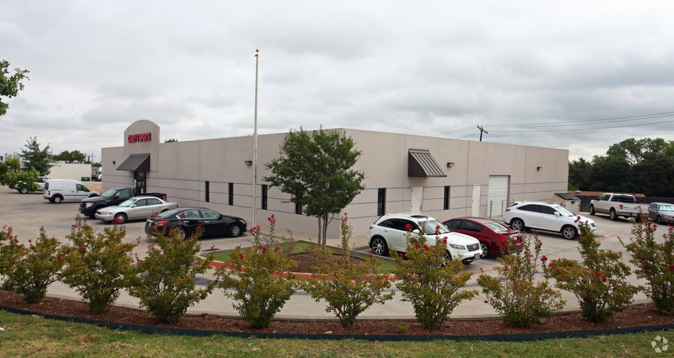 Primary Photo Of 2905 Cherry Ln, Fort Worth Freestanding For Lease