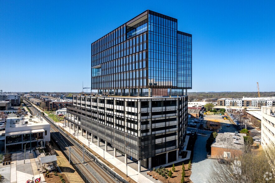 More Photos Of 2151 Hawkins St, Charlotte Office For Lease