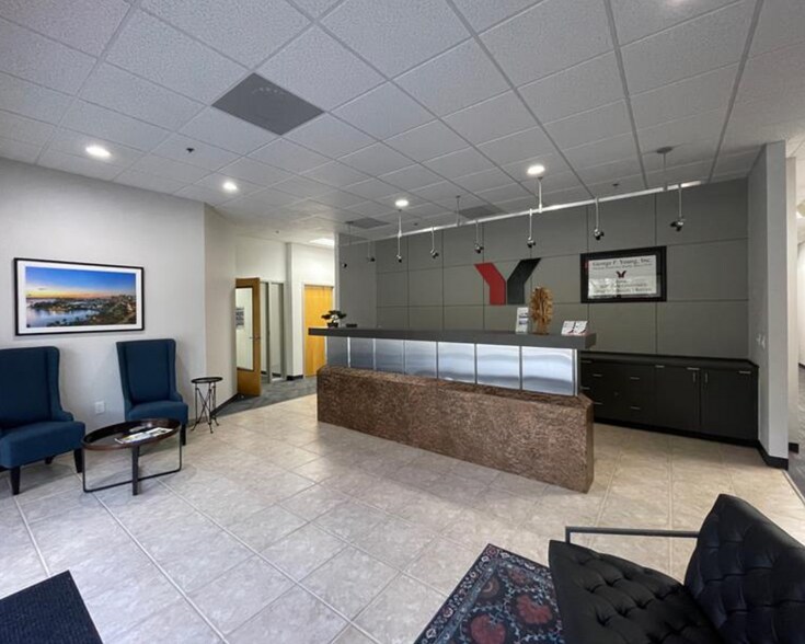 More Photos Of 10540 Portal Crossing, Bradenton Office For Sale