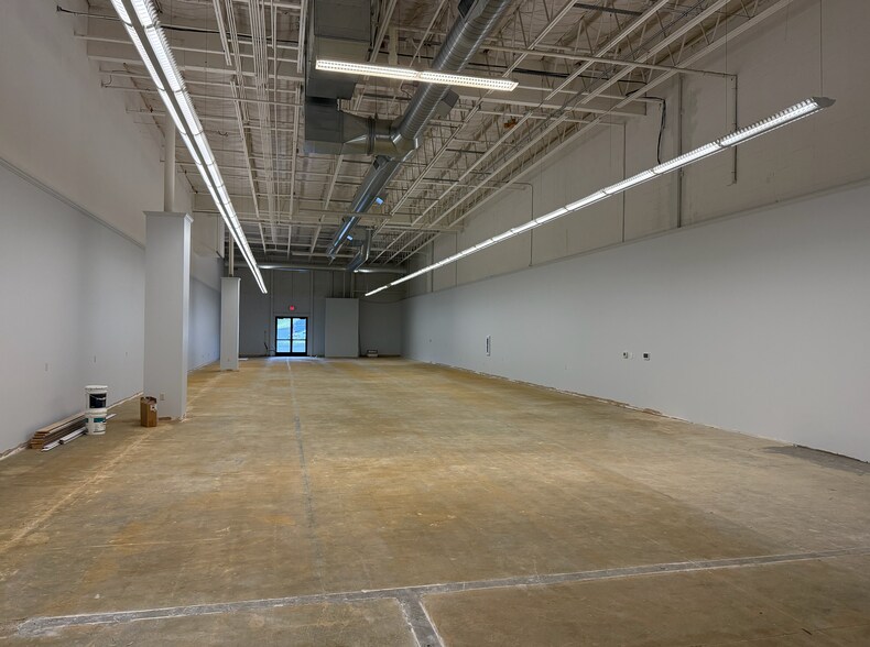 More Photos Of 12115-12117 SE Stevens Rd, Portland Unknown For Lease