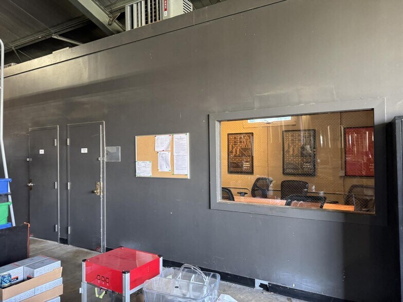 More Photos Of 644 Mason St, San Francisco Warehouse For Lease