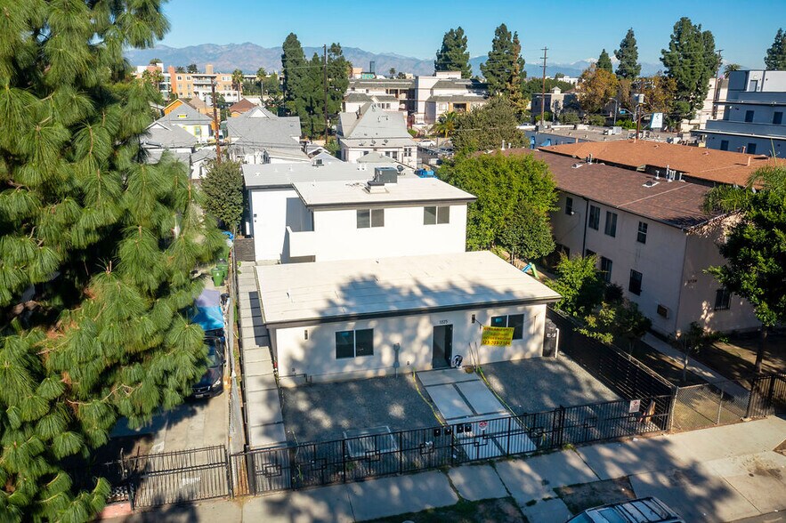 More Photos Of 1023 E 28th St, Los Angeles Apartments For Sale