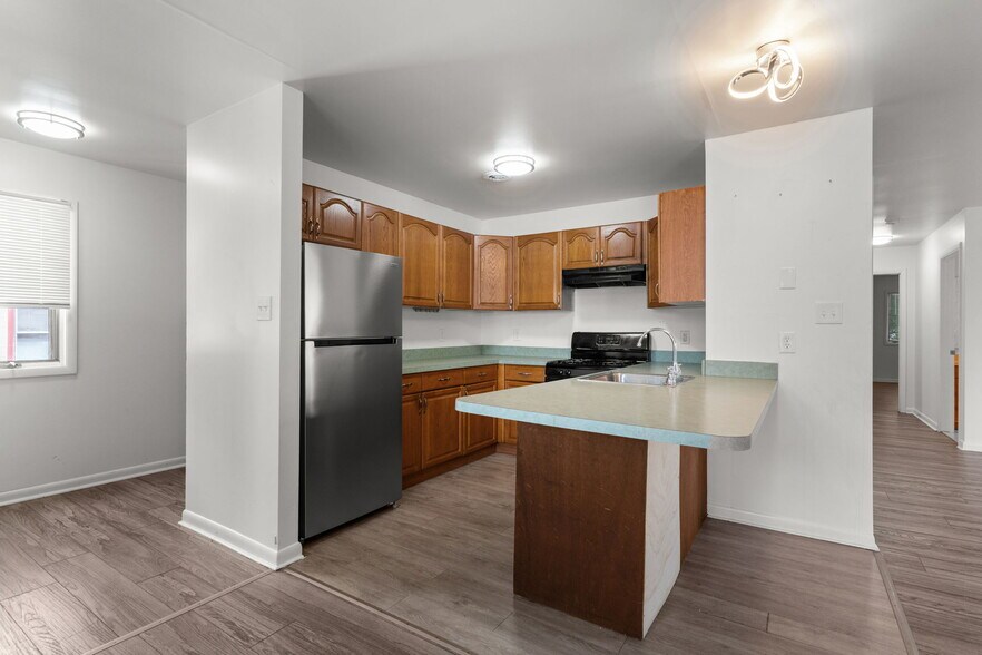 More Photos Of 3069 River Rd, Camden Storefront Retail Office For Sale