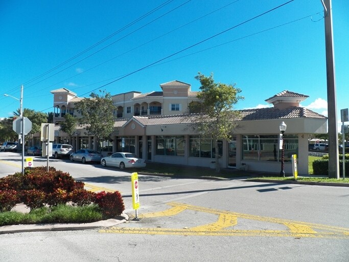 More Photos Of 38 SE Ocean Blvd, Stuart Storefront Retail Office For Lease