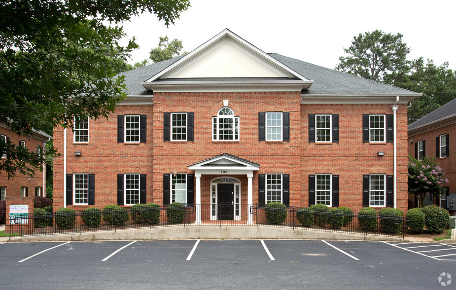 Primary Photo Of 3142 Golf Ridge Blvd, Douglasville Office For Lease