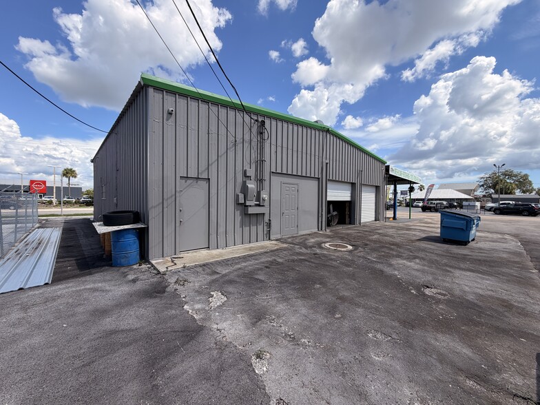 More Photos Of 5100 34th St N, Saint Petersburg Auto Repair For Sale