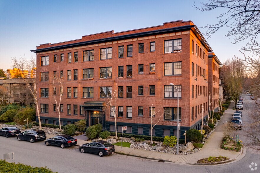 Primary Photo Of 1298 W 10th Ave, Vancouver Apartments For Sale